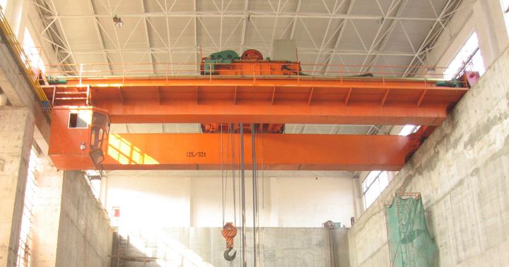 桥式起重机